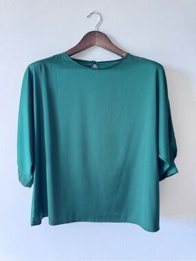 Relaxed Emerald Green Women's Top